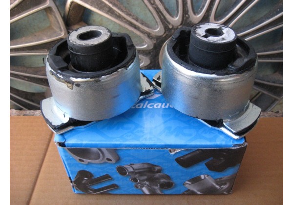 Сайлентблок задньої балки, комплект Renault Laguna II, 8200427868, 8200427869